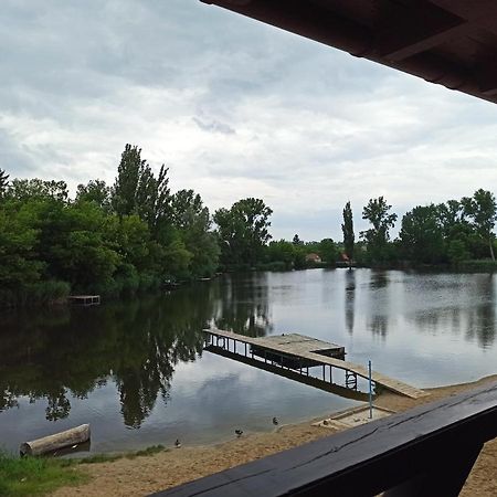 Eden Lounge Restaurant & Pension Veresegyház Buitenkant foto